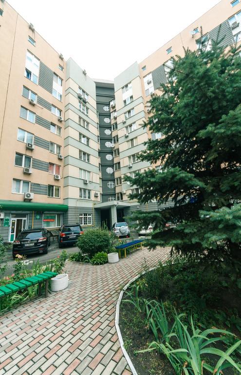 Cozy Apartments On The Left Bank 基輔 外观 照片